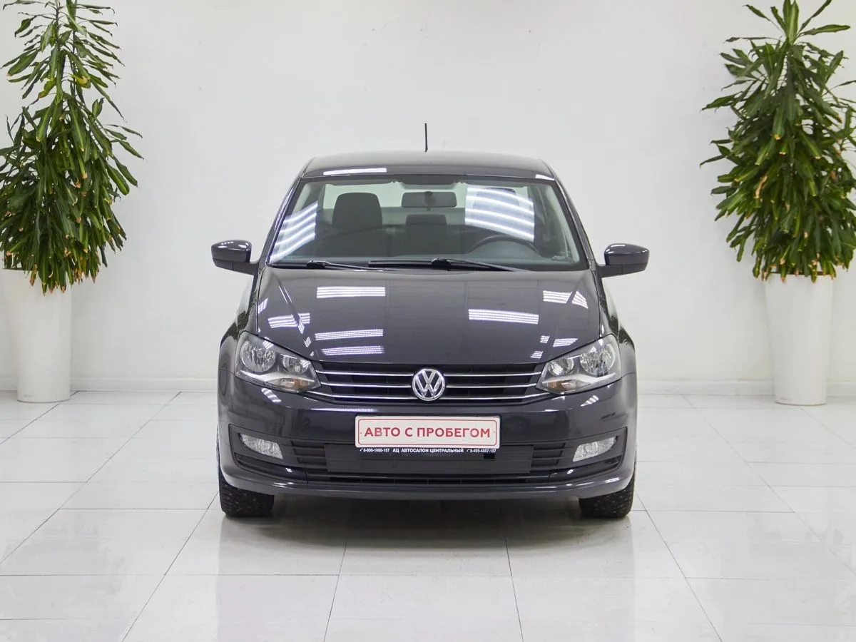 Volkswagen Polo V Рестайлинг — фото 2