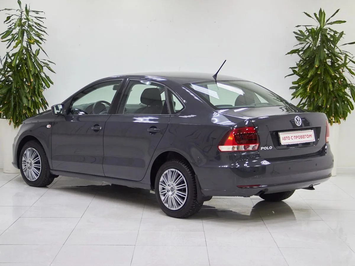 Volkswagen Polo V Рестайлинг — фото 4