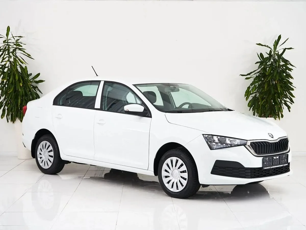 Skoda Rapid I Рестайлинг — фото 2