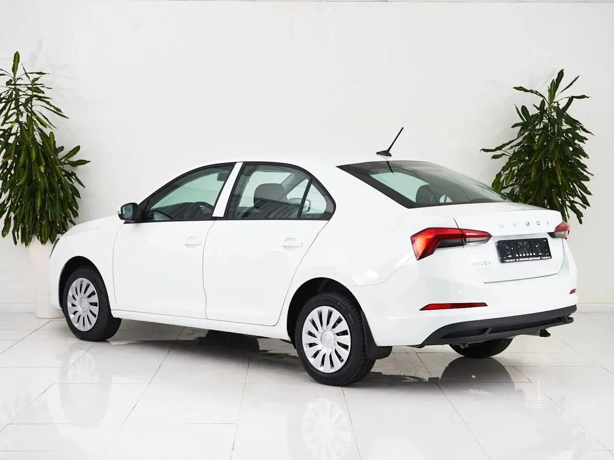 Skoda Rapid I Рестайлинг — фото 3