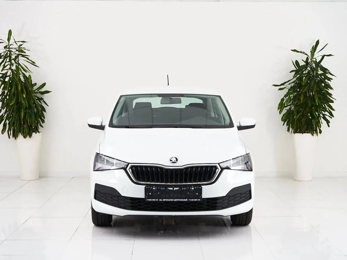 Skoda Rapid I Рестайлинг — фото 5