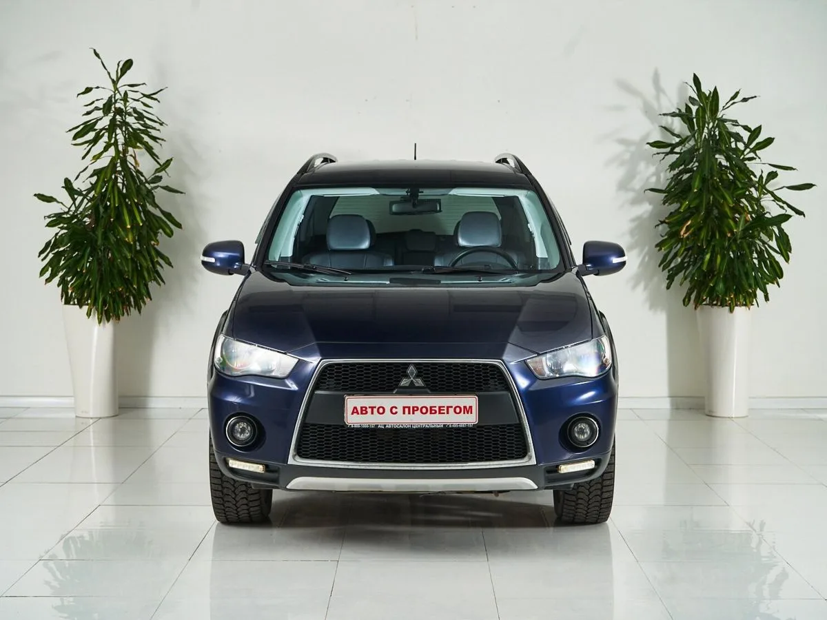 Mitsubishi Outlander II Рестайлинг — фото 2