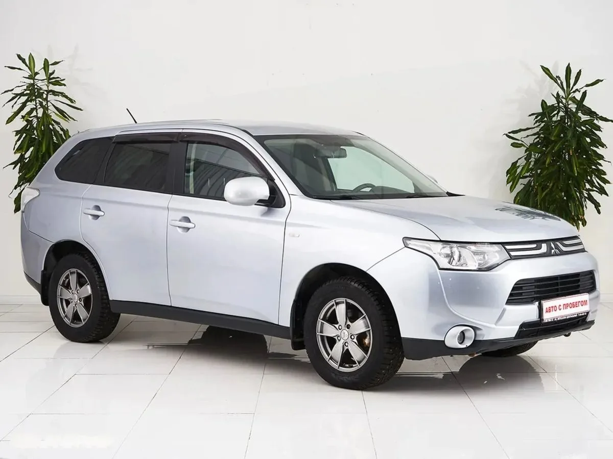 Mitsubishi Outlander III · Invite — фото 3