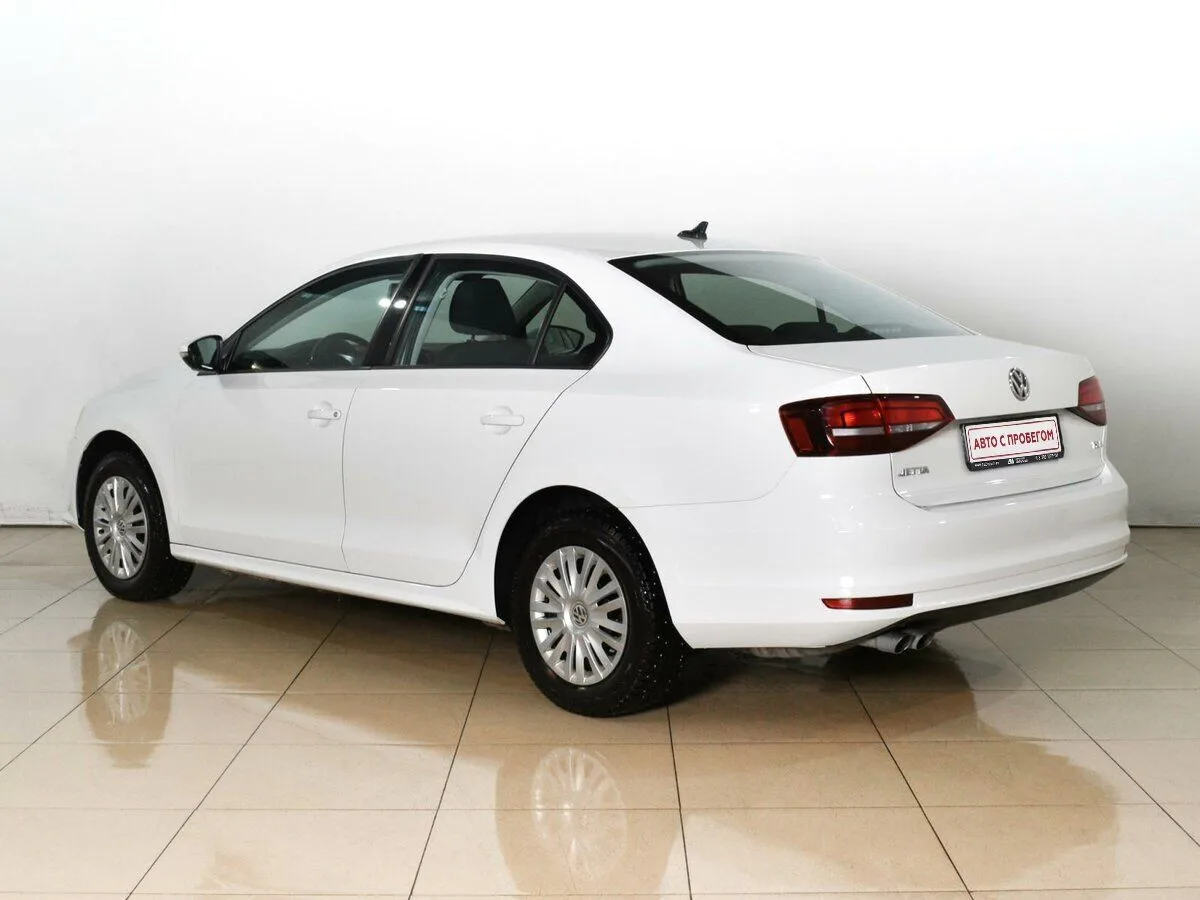 Volkswagen Jetta VI Рестайлинг — фото 3