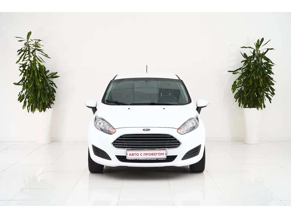 Ford Fiesta Mk6 Рестайлинг · Trend — фото 2