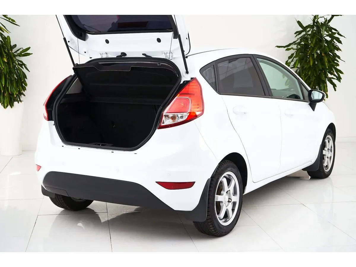 Ford Fiesta Mk6 Рестайлинг · Trend — фото 5