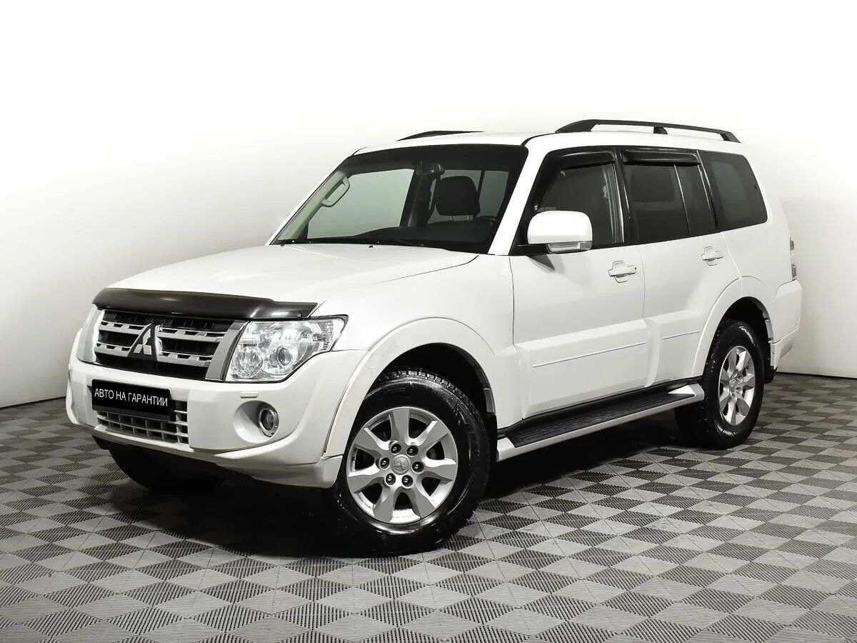 Mitsubishi Pajero IV Рестайлинг 1 · Intense