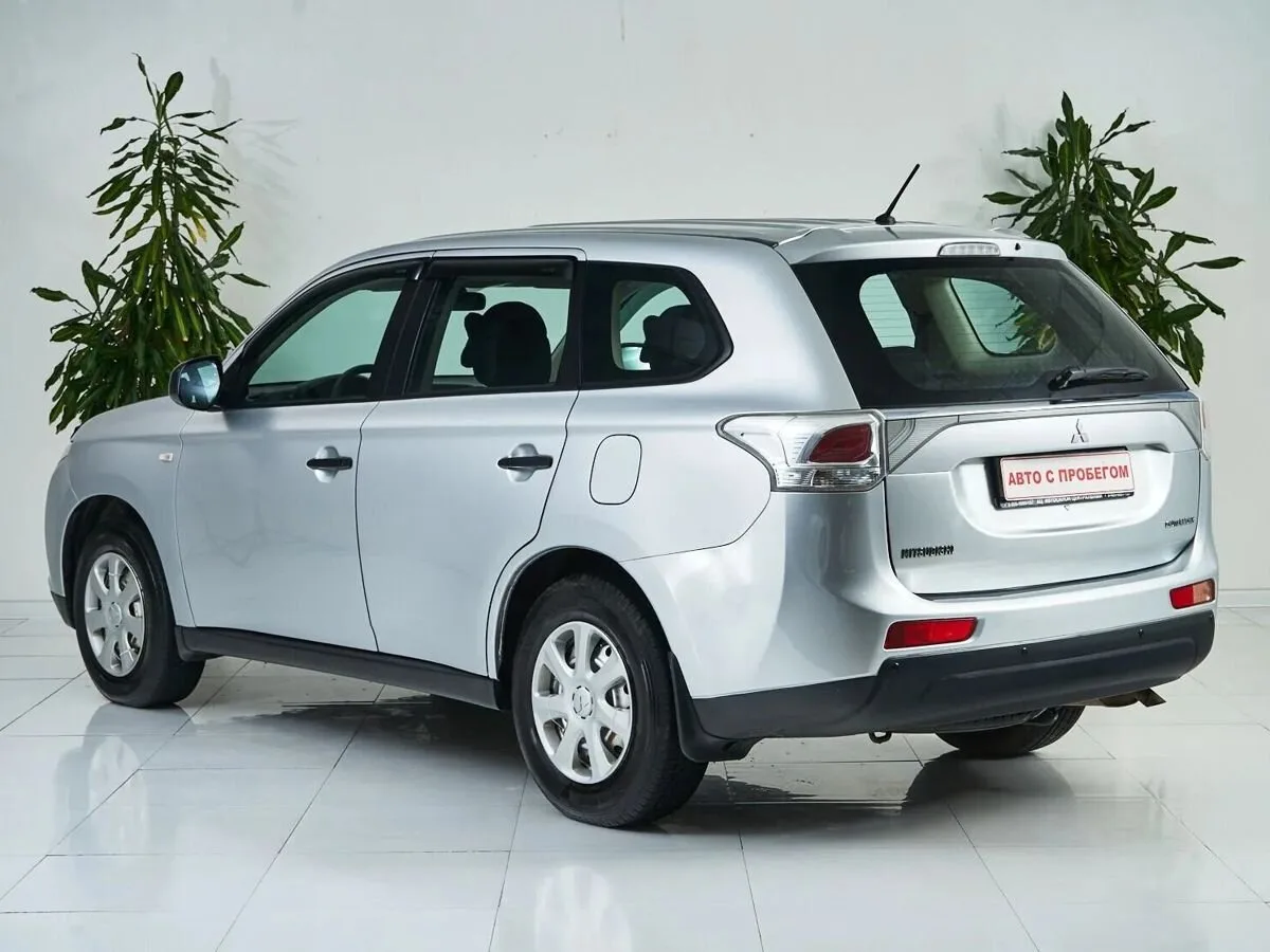 Mitsubishi Outlander III · Invite — фото 4