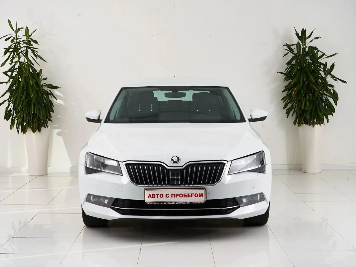 Skoda Superb III — фото 2