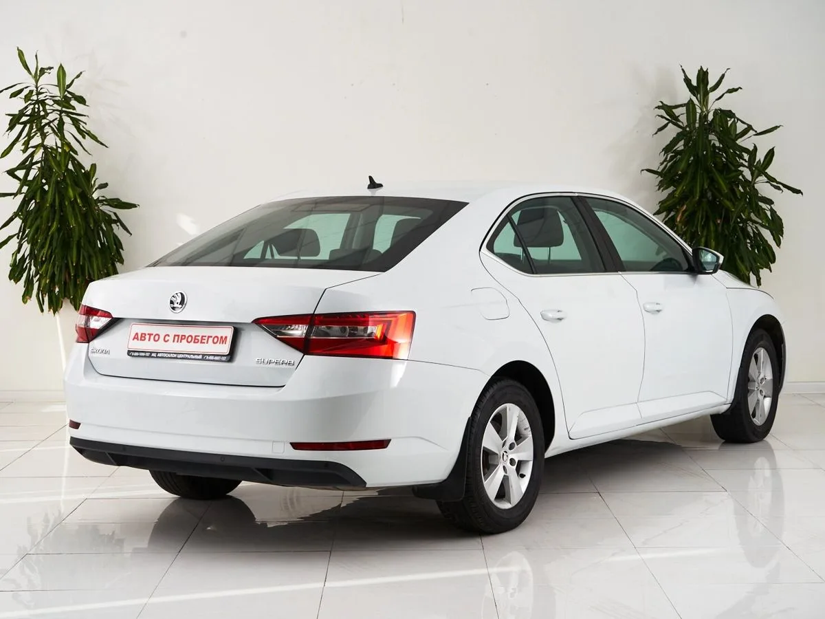 Skoda Superb III — фото 5