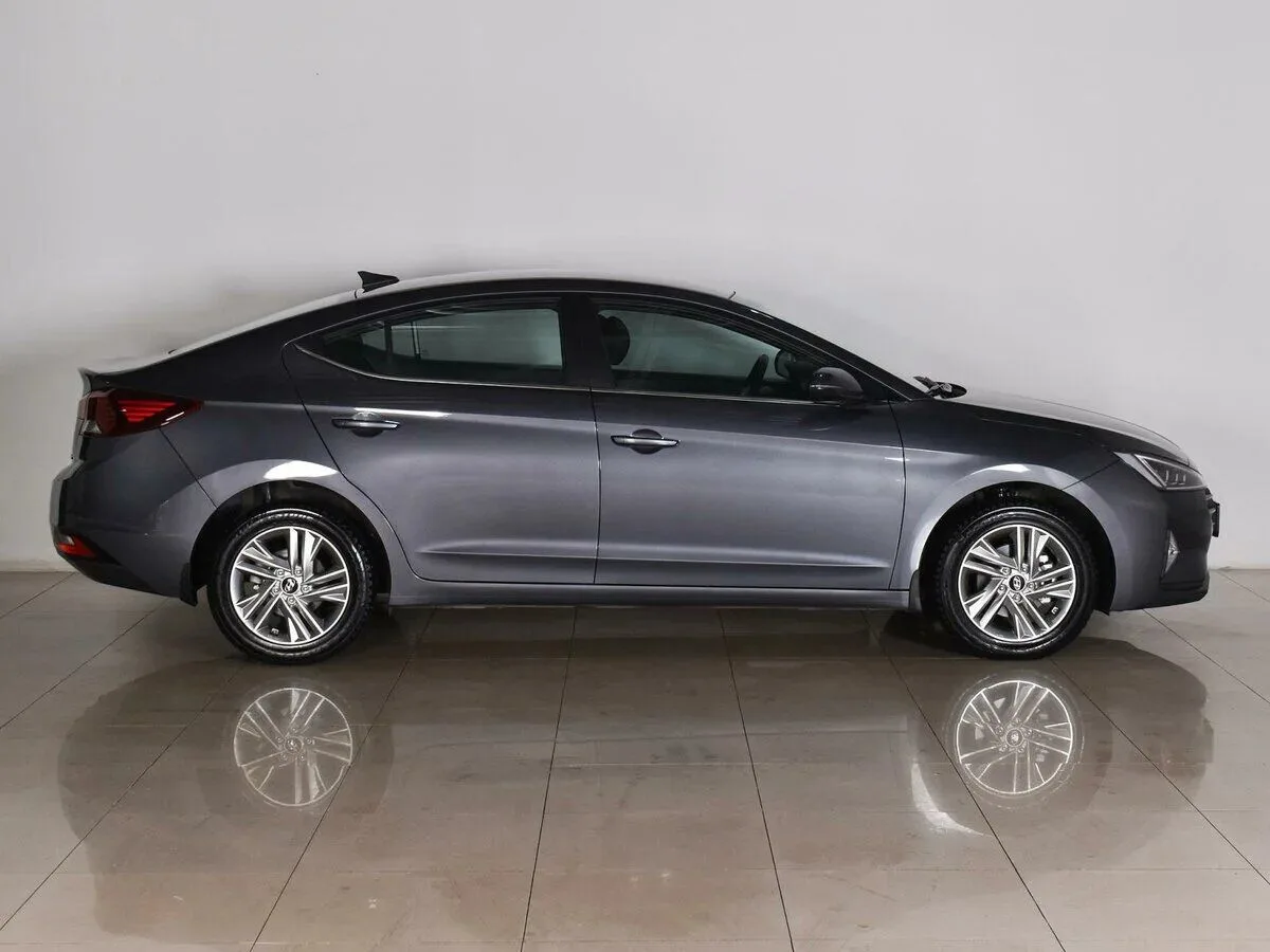 Hyundai Elantra VI (AD) Рестайлинг · Base — фото 5