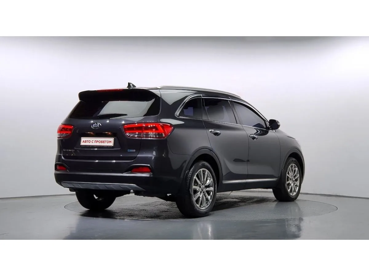 Kia Sorento II Рестайлинг — фото 3