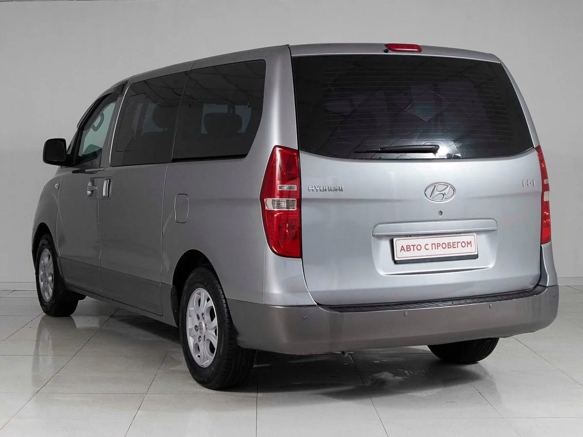 Hyundai H-1 II — фото 4